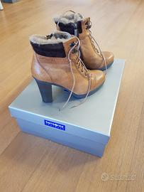 Stivaletti donna in cuoio