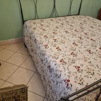 Letto matrimoniale in ferro battuto