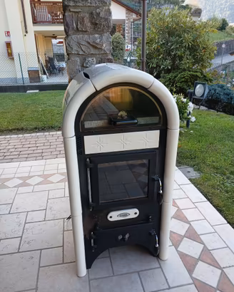 stufa a legna 11 kw con ventilatore incorporato