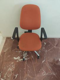 Sedia da ufficio con ruote