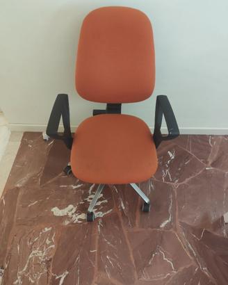 Sedia da ufficio con ruote