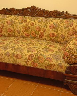 un sofà d'altri tempi. 