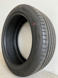 Gomma Singola CONTINENTAL 235/45 R19 99V EcoContac