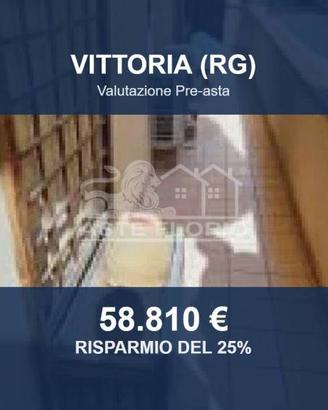 Immobile in asta di 100 m² con più di 5 locali e b