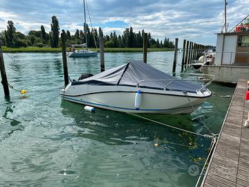 Quicksilver 555 open