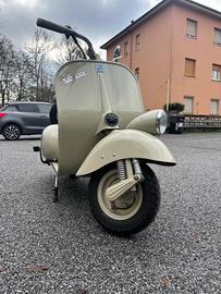 Piaggio Vespa Faro basso 1953 VM2T