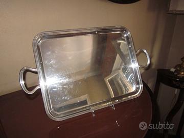 Magnifico vassoio in argento 800