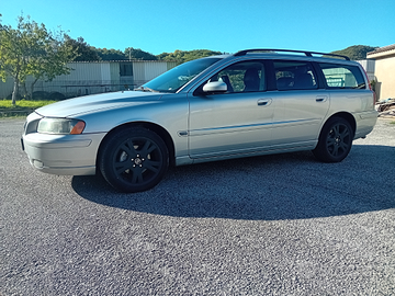 Volvo v 70