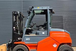 Noleggio carrello 60q TOYOTA elettrico "km 0"