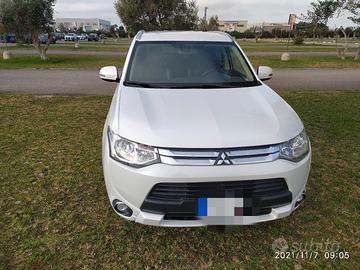 Mitsubishi 2.2d 150cv 4wd