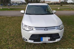 Mitsubishi 2.2d 150cv 4wd