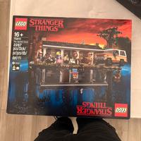 Lego 75810 - Stranger Things - II Sotto Sopra