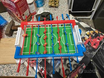 Calcio balilla da tavolo – biliardino