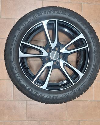 cerchi in lega con gomme invernali Fiat Tipo