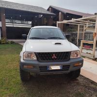 Mitsubishi l 200