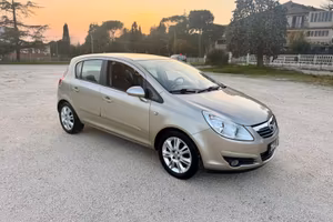 Opel Corsa 1.2 Benzina Metano unipropr. NEOPATENTA