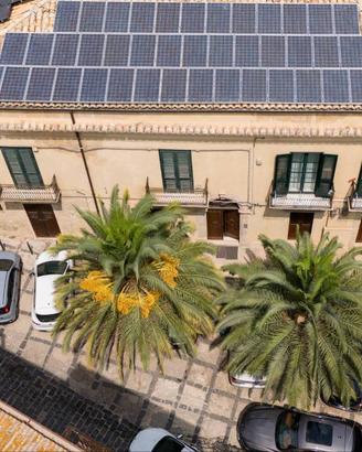 Casa indipendente di 600 m² con più di 5 locali e 