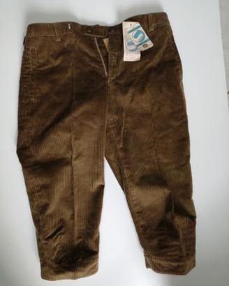 Pantaloni alla zuava