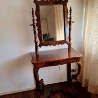 TOELETTA CON SPECCHIERA in legno massello