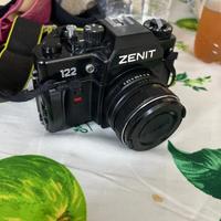 Zenit 122 con obiettivo