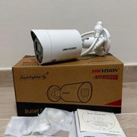 Hikvision 4MP Ultra Series LiveGuard AcuSense Mic