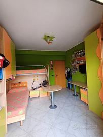 Cameretta con soppalco per 2 bambini/ragazzi