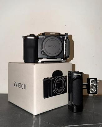 Sony ZV-E10 II + Cage SmallRig + Handle + Zaino