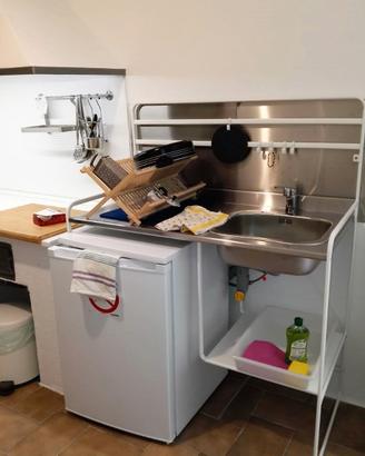 Mini cucina IKEA completa di frigocongelatore