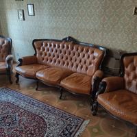 Divano con due Poltrone