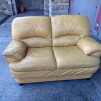 Divano in pelle 132x85 altezza 90 cm circa