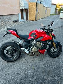Ducati streetfighter V4S