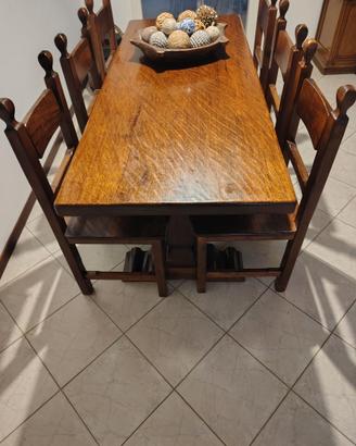 Tavolo legno massello con sei sedie e prolunghe