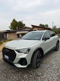 Audi Q3 spb