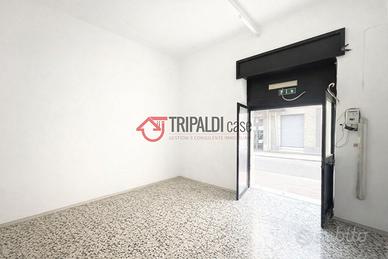 Taranto Locale commerciale piano terra di 18 mq