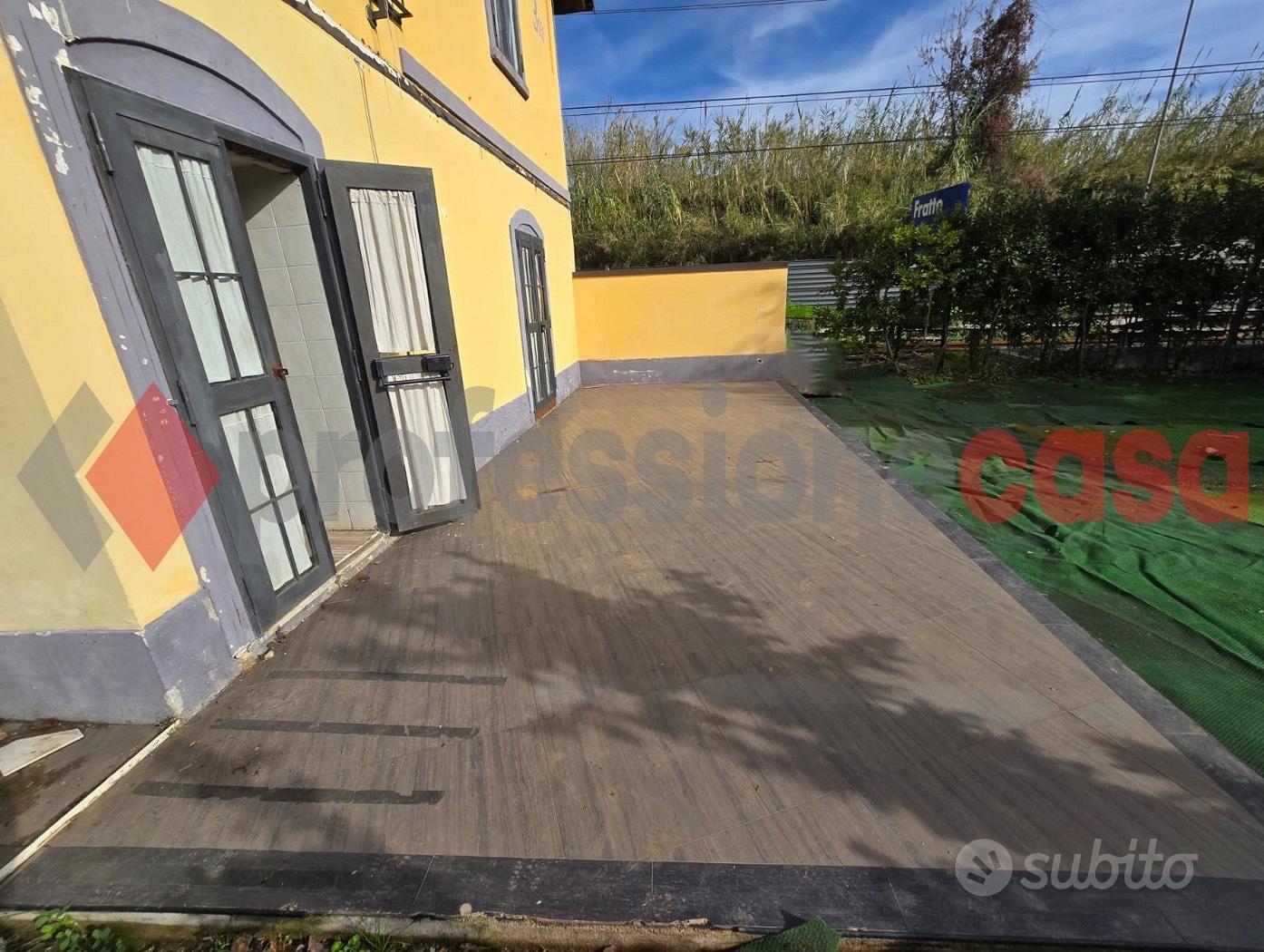 Casa – Salerno, Cappelle - Altro