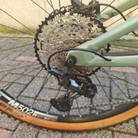 E-MTB Focus Thron2 6.9 05/2021 3.600 km  Taglia L