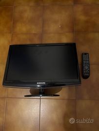 Televisione Samsung 20 pollici con telecomando