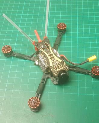 Drone FPV analogico 3S da 3 pollici