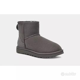 Scarpe da donna UGG Classic Mini