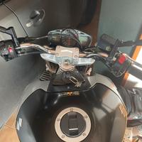 Suzuki  GSR-600 2006