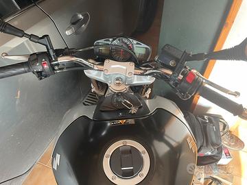 Suzuki  GSR-600 2006