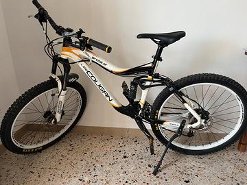 Mountain bike Lee Cougan Predator