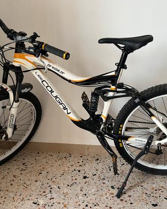 Mountain bike Lee Cougan Predator