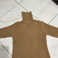 maglione a collo alto