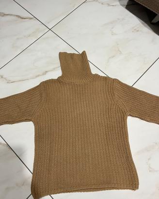 maglione a collo alto