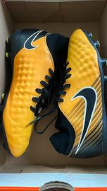 Scarpe calcio NIKE bambino numero 32 -33