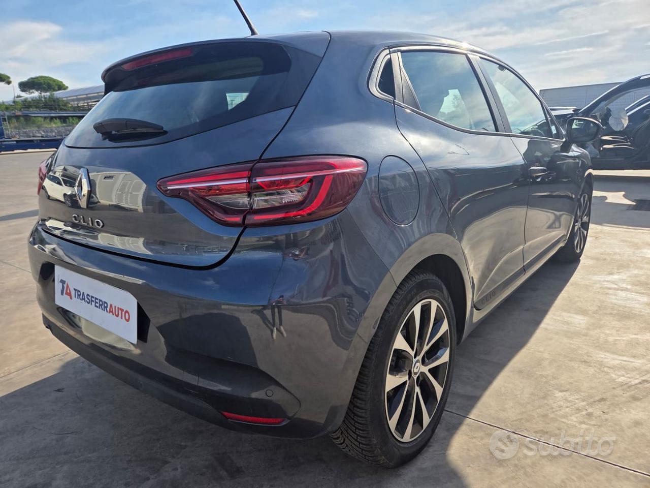 Renault Clio 2022 photo 4