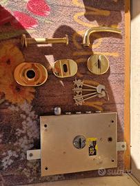 Serratura per portone blindato DR