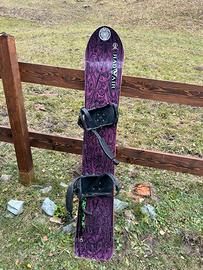 Snowboard Rad Air con attacchi