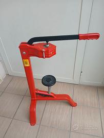 Tappatrice a Colonna Ferrari Group Mini Tappi sugh